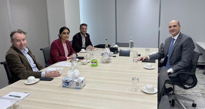 British ambassador to Yemen urge expedited formation of new cabinet